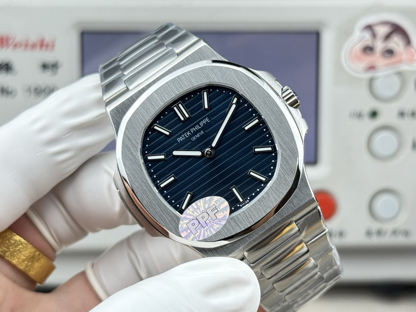 Patek Philippe Nautilus Date. Seconde Au Centre 5811/1G-001 1:1 Superclone