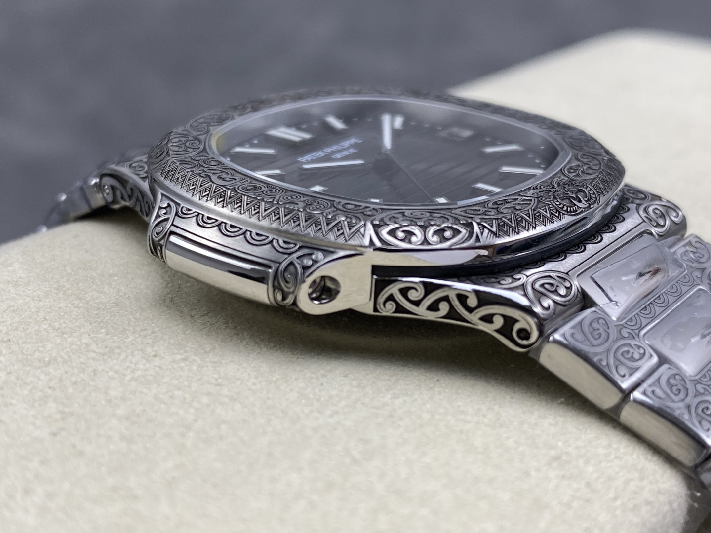 Patek Philippe Nautilus Stainless steel Gray dial 40 mm Automatic Configuration FF7590 1:1 Superclone - Image 9