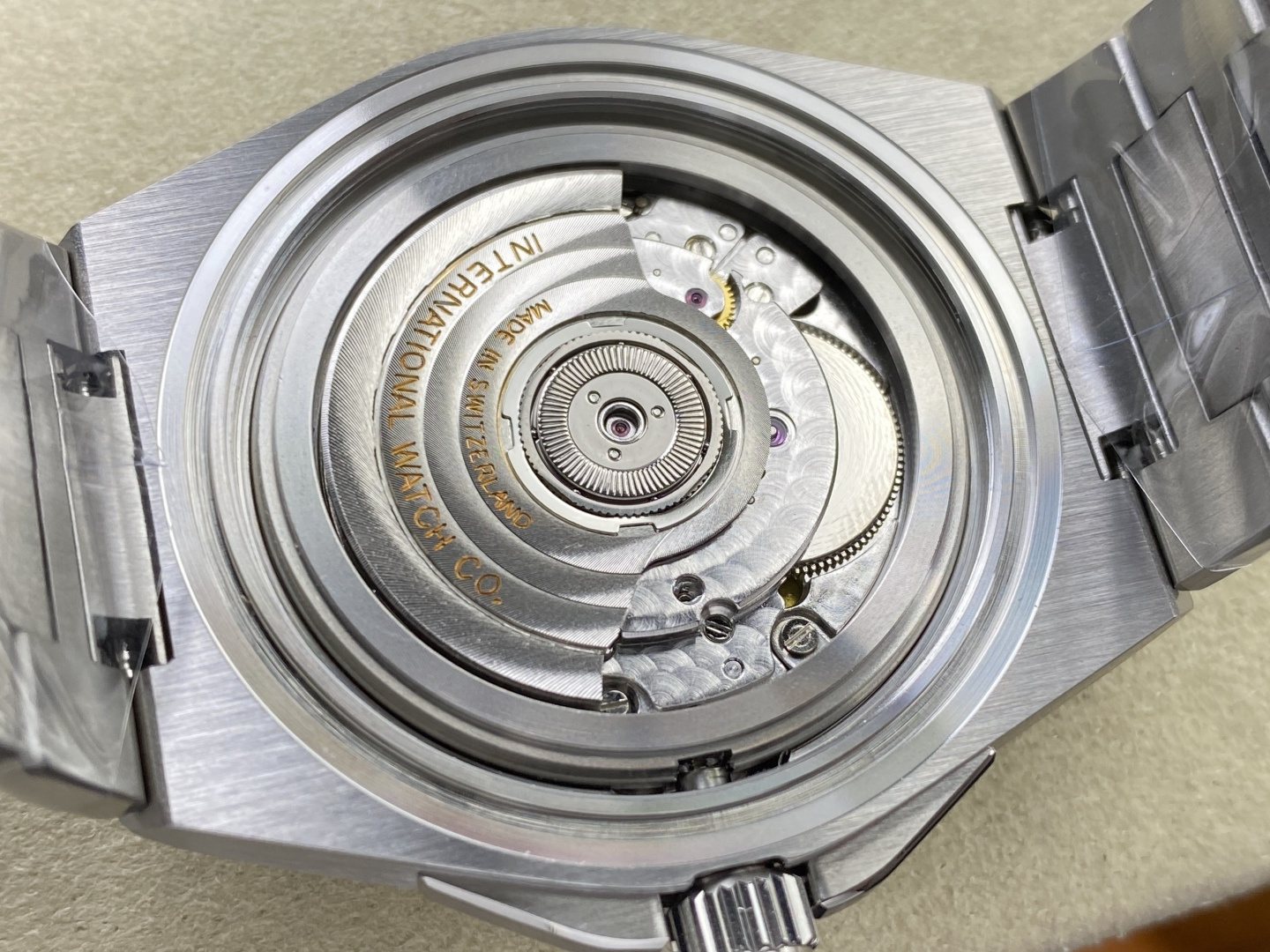 IWC Ingenieur Automatic 40 IW328903 1:1 Superclone - Image 9