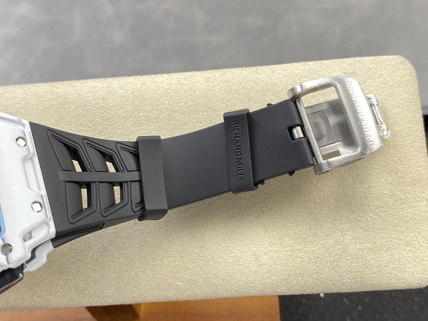 Richard Mille RM 035 RM35 Carbon composite 43.15 x 49.95 mm Skeleton / openworked CLEAN Factory Configuration 37CC1C 1:1 Superclone - Image 6
