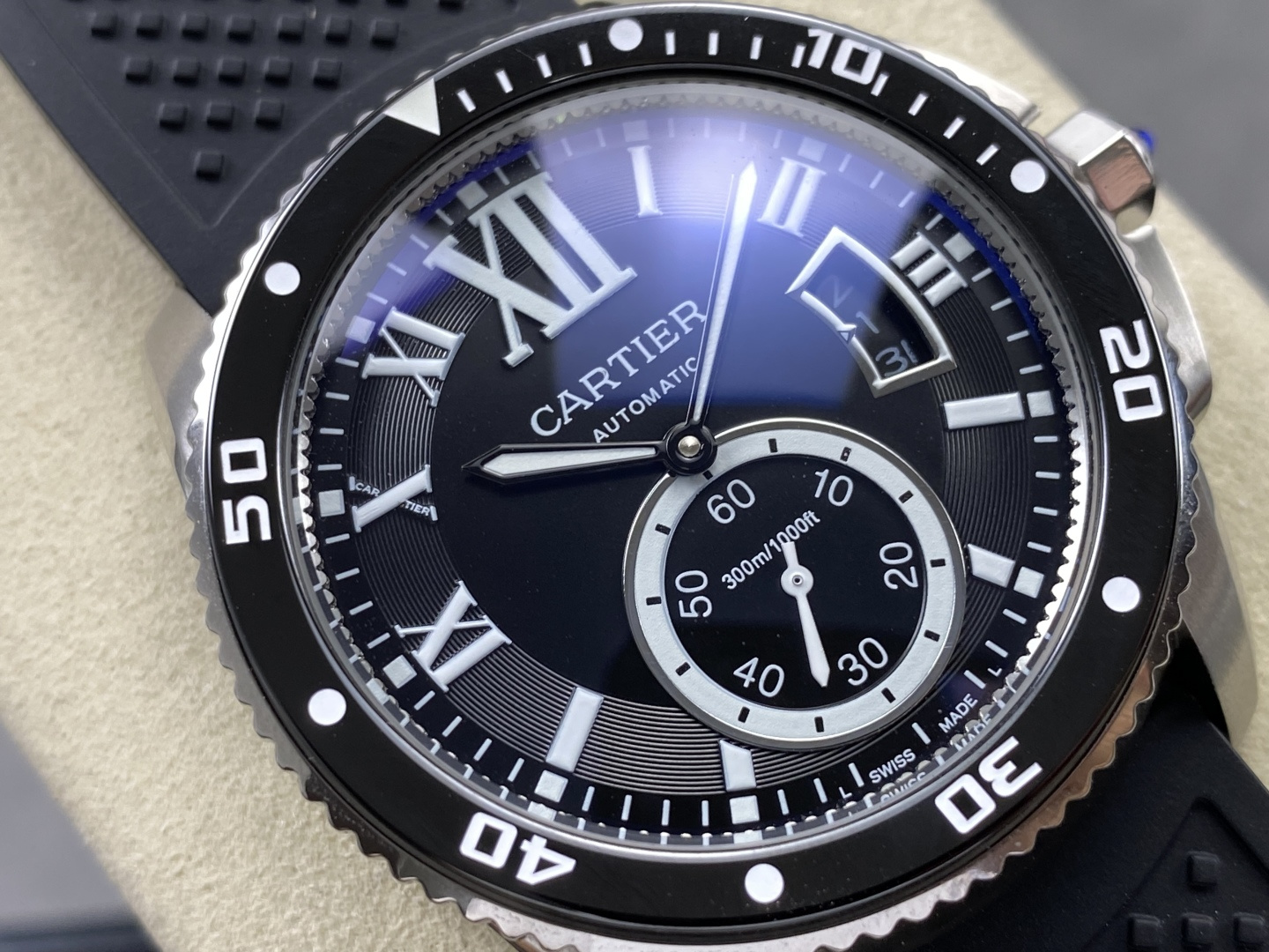 Cartier Calibre de Cartier Diver Stainless steel Rubber strap 42 x 11 mm Configuration 9AFBBF 1:1 Superclone - Image 12
