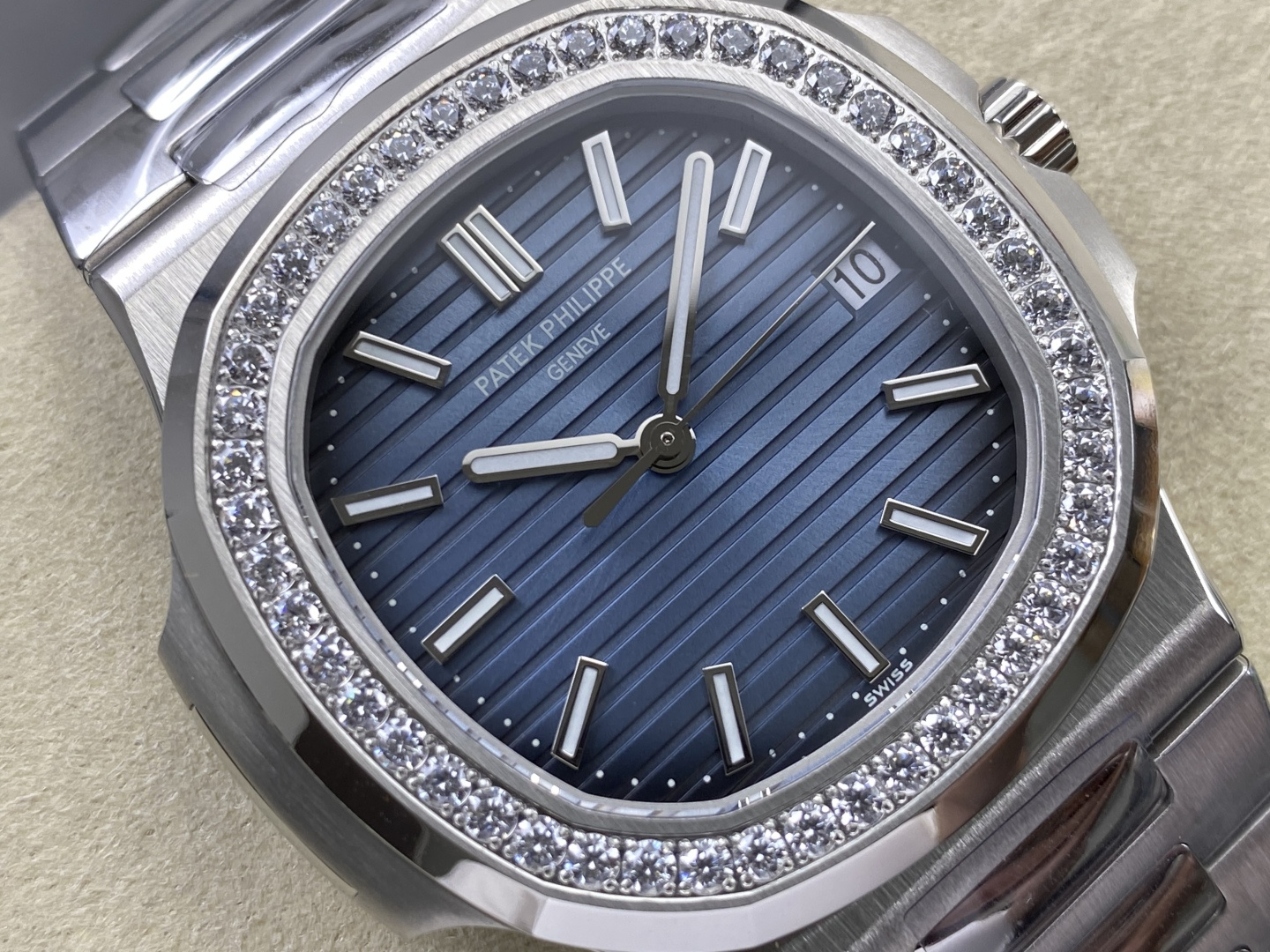 Patek Philippe Nautilus 5711 3K Factory Configuration 81E8AE 1:1 Superclone - Image 9