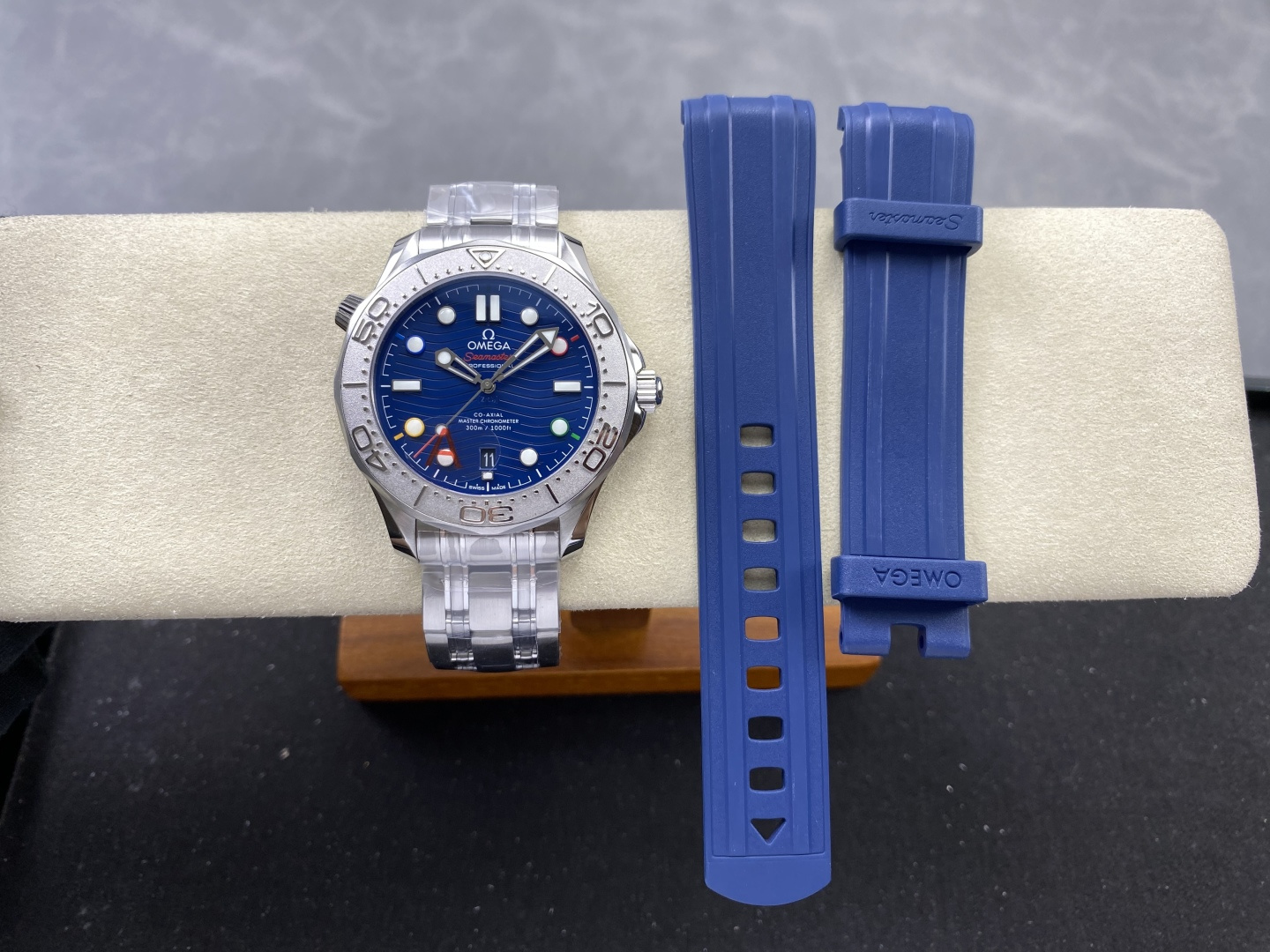 Omega Seamaster Diver 300M Ceramic 42 mm VS Factory Configuration 103336 1:1 Superclone - Image 6