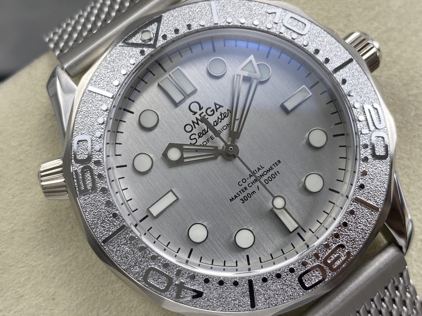 Omega Seamaster Diver 300M Stainless steel Black Configuration A7EC03 1:1 Superclone - Image 11