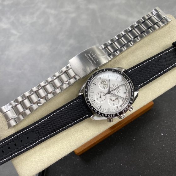 Omega Speedmaster Snoopy 260259 1:1 Superclone