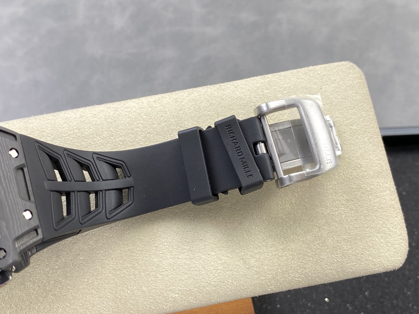 Richard Mille RM 035 RM35 Carbon composite 43.15 x 49.95 mm Skeleton / openworked CLEAN Factory Configuration 2B0F7B 1:1 Superclone - Image 5