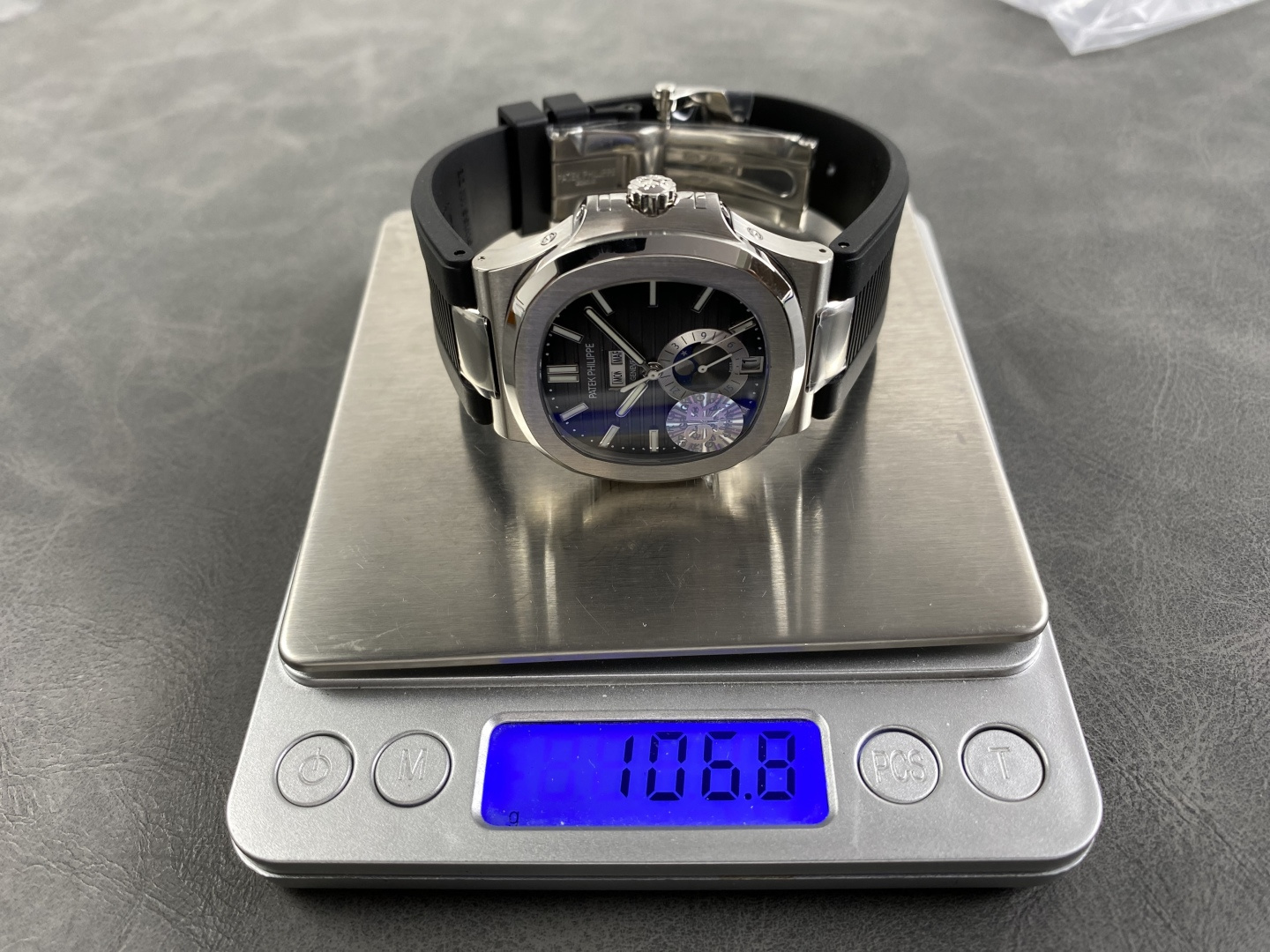 Patek Philippe Nautilus Quantième Annuel. Phases De Lune 5726/1A-014 1:1 Superclone - Image 16