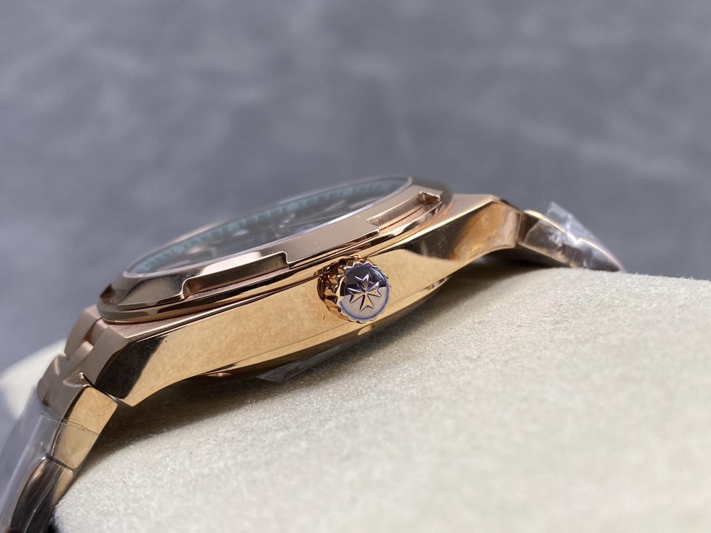 Vacheron Constantin Overseas 4500V Stainless steel Rose Stainless-steel bracelet K1 Factory Configuration 4A76A5 1:1 Superclone - Image 4