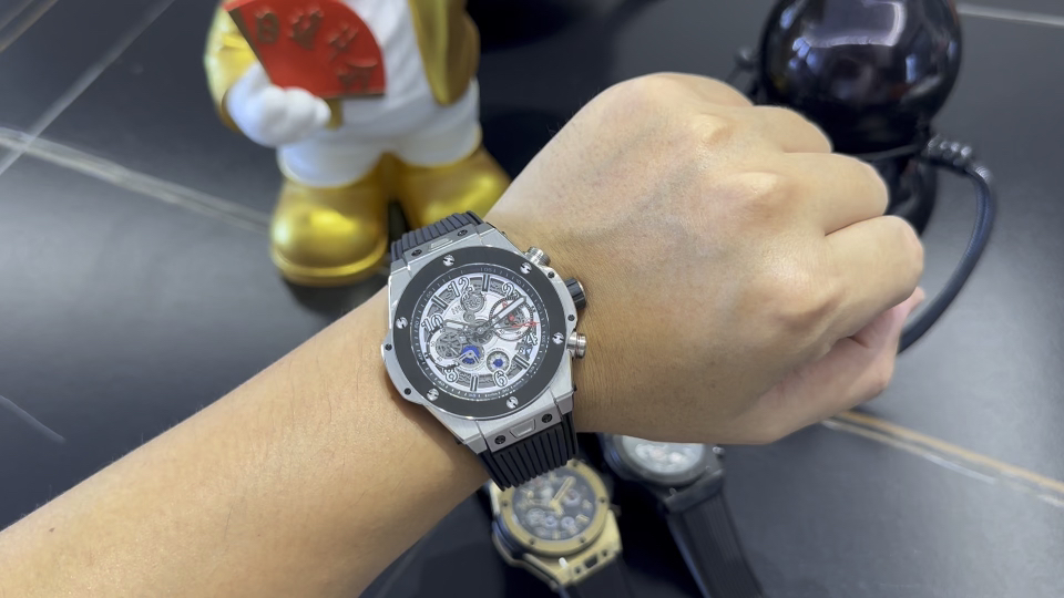Hublot Big Bang Rubber strap 44 mm Configuration B2C478 1:1 Superclone