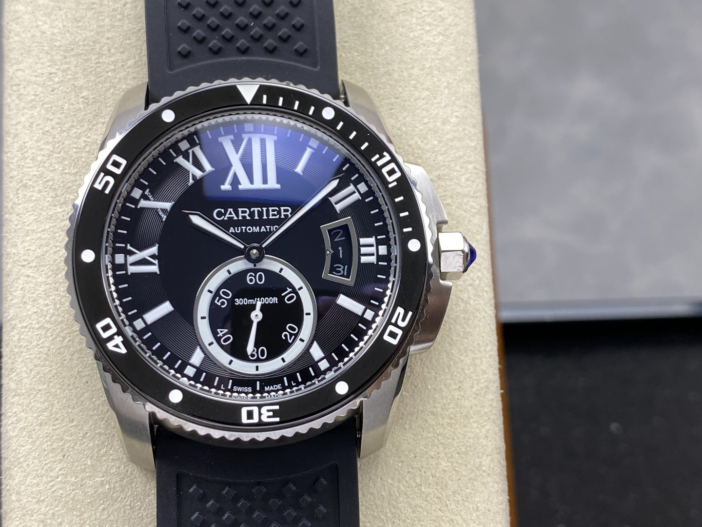 Cartier Calibre de Cartier Diver Stainless steel Rubber strap 42 x 11 mm Configuration 9AFBBF 1:1 Superclone - Image 7