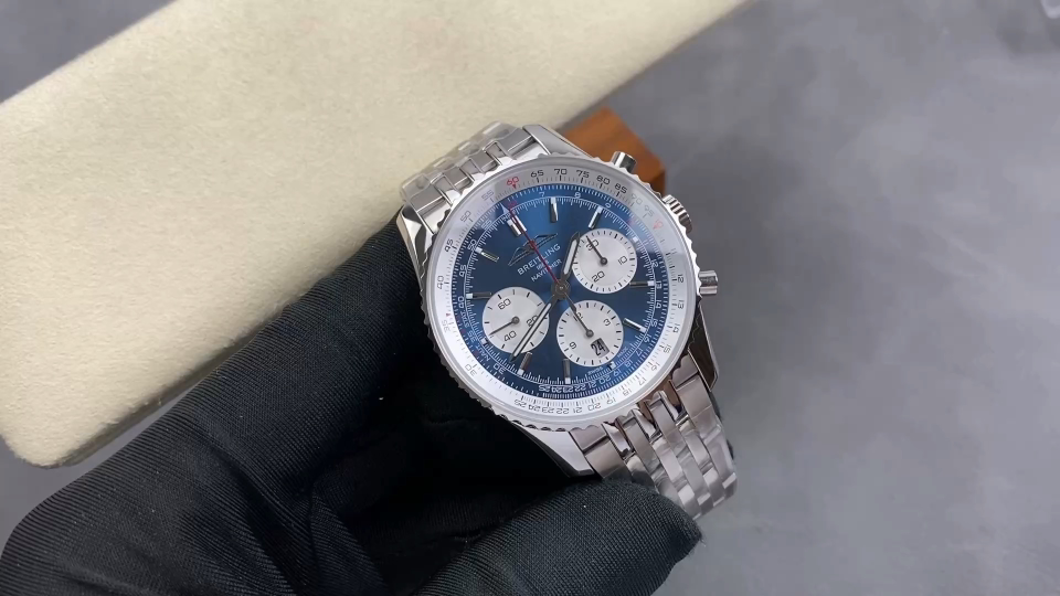 Breitling Navitimer 43 mm Chronograph BLS Factory Configuration A25EC4 1:1 Superclone