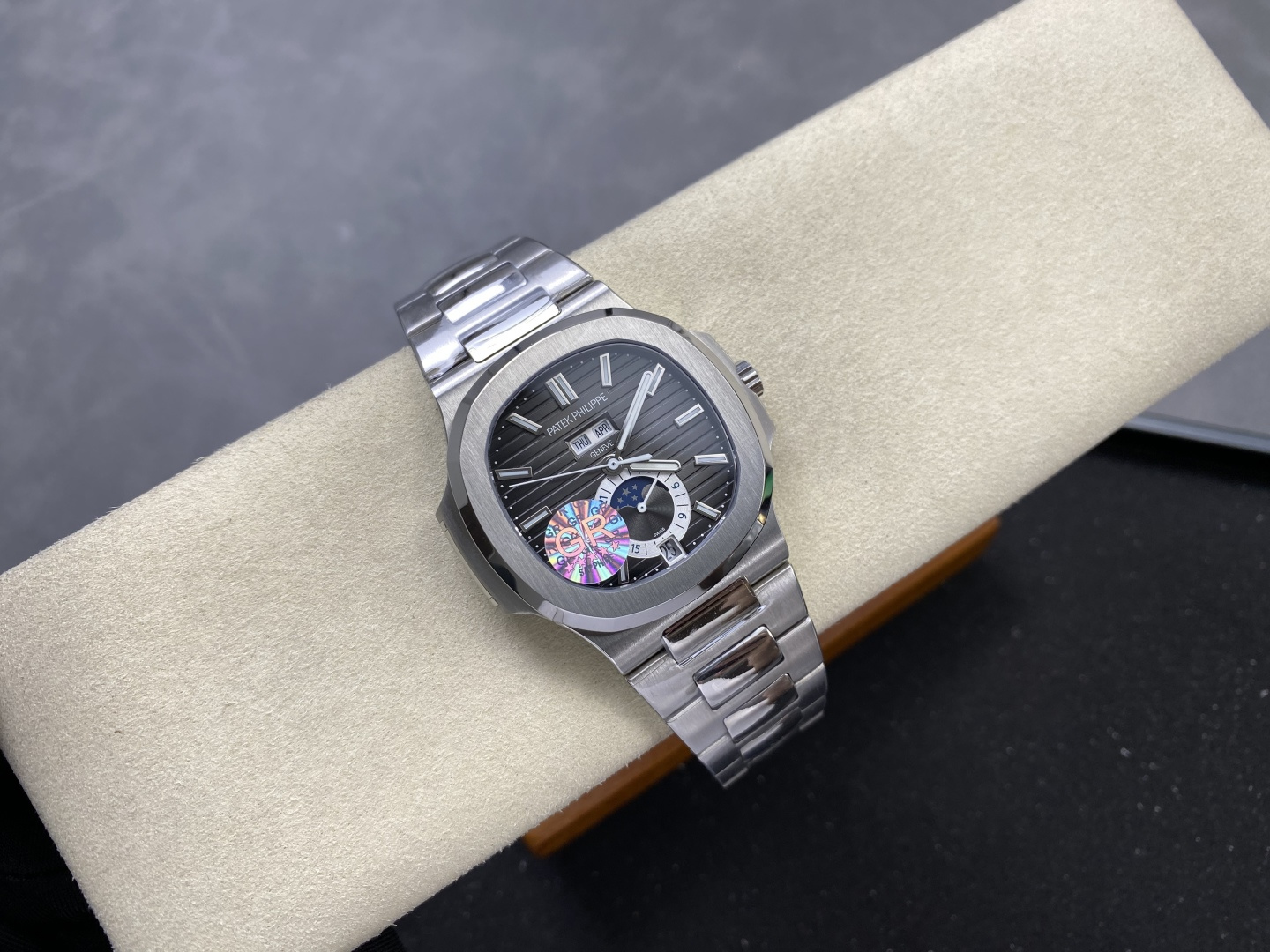Patek Philippe Nautilus Quantième Annuel. Phases De Lune 5726/1A-014 1:1 Superclone